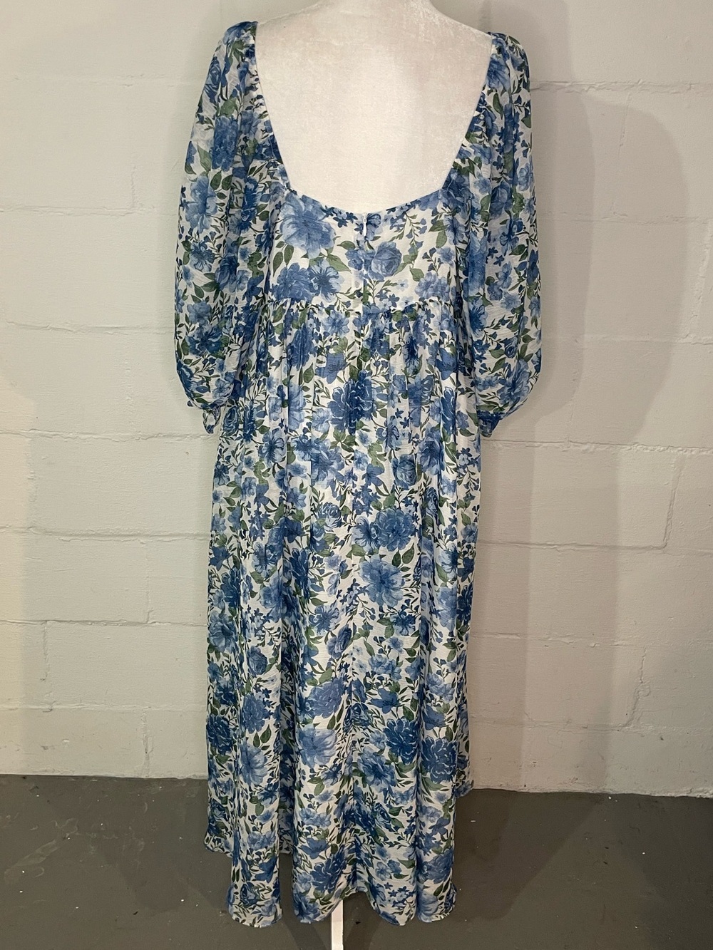 ARULA Blue & White Floral Square-Neck Maxi Dress - Picture 4 of 5